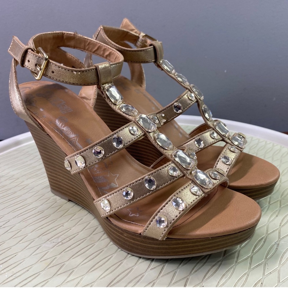 BRASH STRAPPY WEDGE HEELS SHOES SIZE 7 GOLD STRAPS WITH RHINESTONES 4" HEEL
